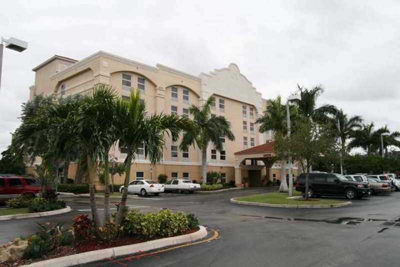 Hampton Ft Lauderdale-airport North 3*